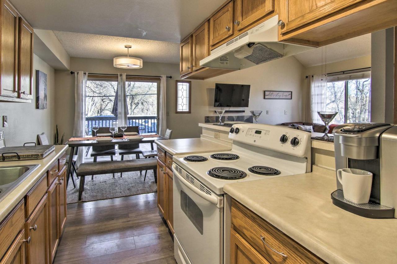 Manitou Springs Escape With Aandc And Private Deck! Lägenhet Exteriör bild