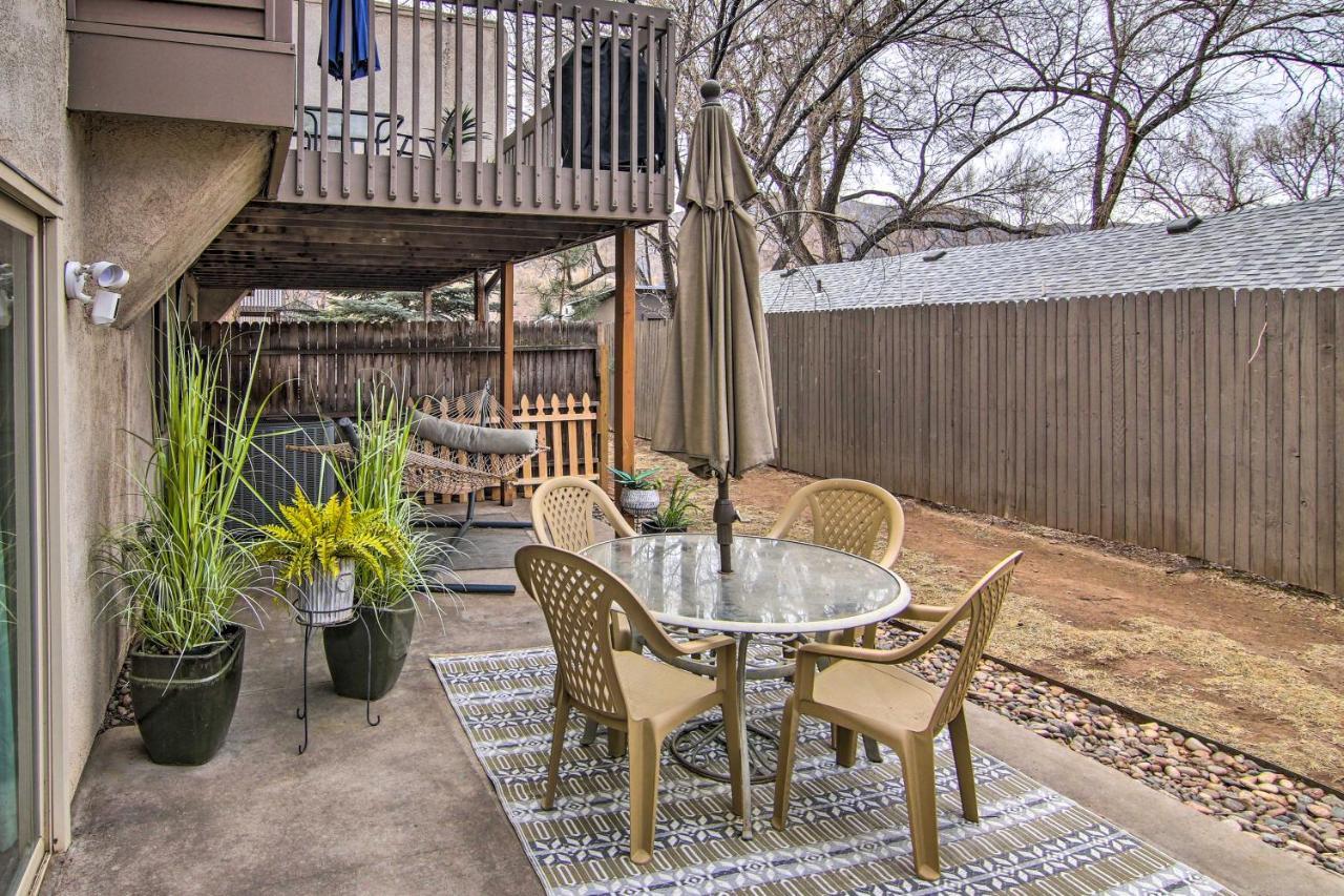 Manitou Springs Escape With Aandc And Private Deck! Lägenhet Exteriör bild